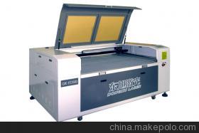【供皮包激光切割機(jī)_皮包激光切割機(jī)價(jià)格_暢銷皮包激光切割機(jī)】價(jià)格,廠家,圖片,激光切割機(jī),聊城市東旭激光設(shè)備-